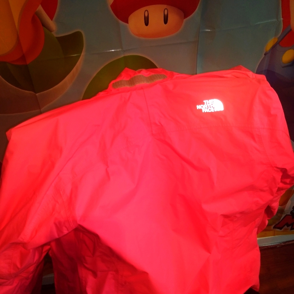 North face windbreaker